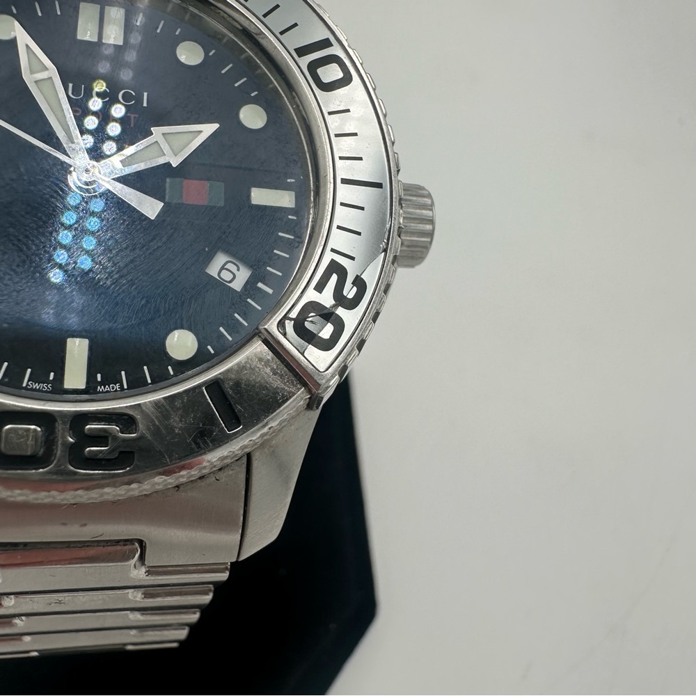 Gucci Stainless Steel Men’s Watch - Picture 8 of 9